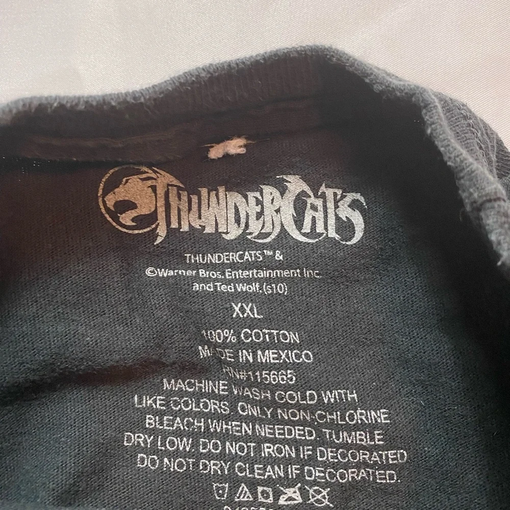 Warner Brothers Thundercats T-Shirt Comic Cartoon Red Black Thundercat - Picture 4 of 5